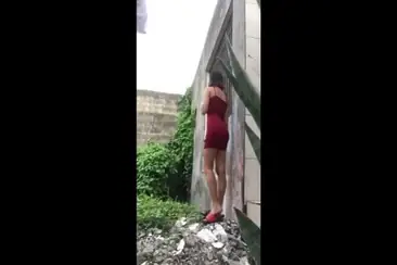 Ajak Ketemuan Di Belakang Rumah Karena Udh Sange Berat
